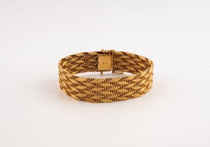 Bracelet ruban en or jaune (750) à maille...