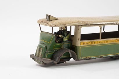 C.R. (Charles Roitel)
Parisian bus 