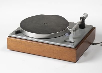 CLEMENT 
Platine H4 L7. 
Porte une étiquette...