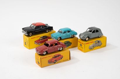 DINKY TOYS FRANCE
Lot including :
-2CV Citroën...