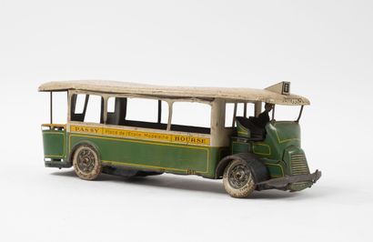 C.R. (Charles Roitel)
Parisian bus 