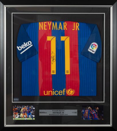 NEYMAR JR
FC Barcelona N°11 jersey with the...