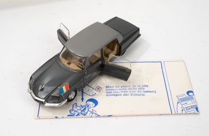 DINKY TOYS FRANCE
Citroën Présidentielle...