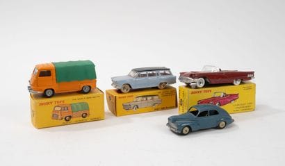 DINKY TOYS FRANCE
Lot including:
-Ford 