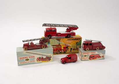 DINKY TOYS FRANCE 
Lot including:
-Berliet...