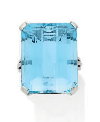 Bague en or gris 750 millièmes, ornée d'une...
