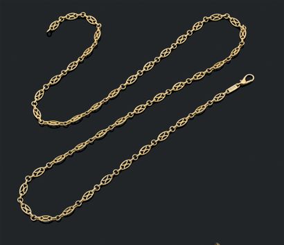 CHAUMET Paris
Long collier en or jaune (750)...