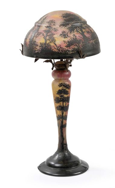 DAUM in Nancy
Large table lamp with tapered...