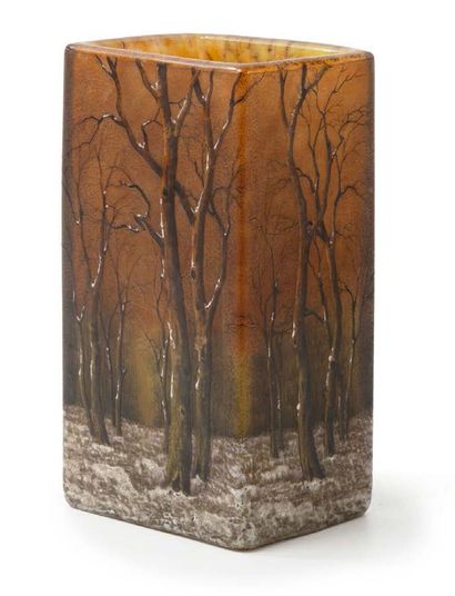 DAUM in Nancy
Flat-bottomed vase with rectangular...