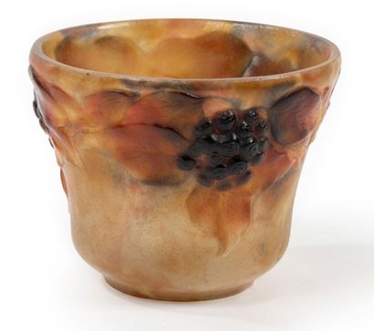 Gabriel ARGY-ROUSSEAU (1885-1953)
Ivy cup...