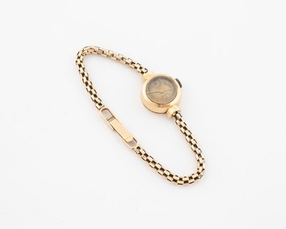 Ladies' watch in yellow gold (750).
Round...
