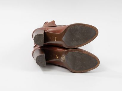 Sergio ROSSI
Brown leather boots with heel...