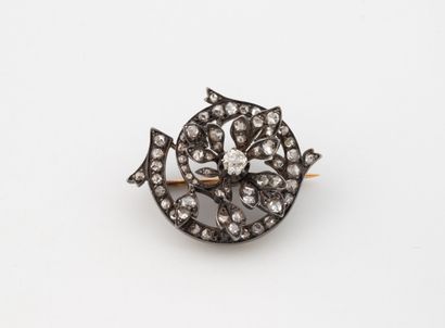 Yellow gold (750) and silver (800) brooch...
