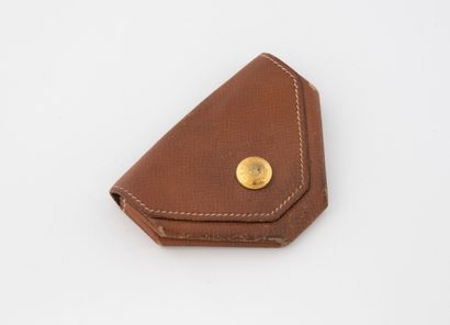 HERMES, Paris
Small leather coin purse. 
Signed...