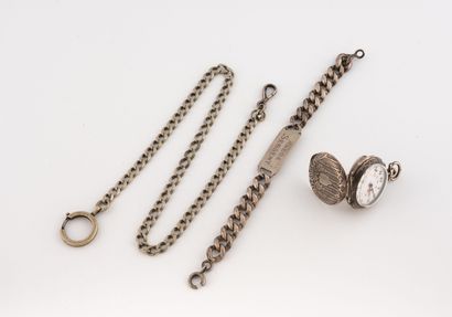 Silver lot (800) comprising:
- A silver collar...