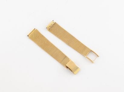 Broken yellow gold (750) watchband.
Net weight:...