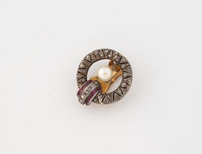 Gold (750) and silver (800) ear clip formed...