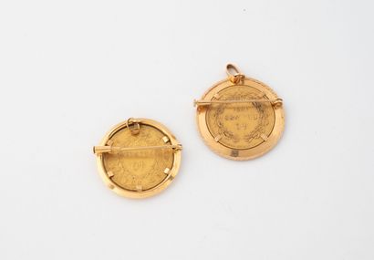 Lot de deux pendentifs, la monture en or...