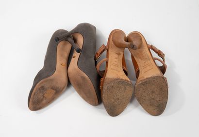 Sergio ROSSI
Lot including : 
- Pair of grey...