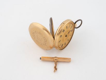 Pocket watch in yellow gold (750). 
Dial...