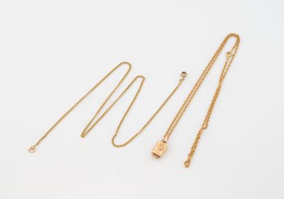 Lot including : 
- A yellow gold (750) fancy...
