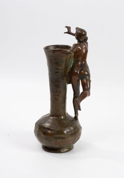 After Antoine BOFILL (c.1875-1939/53)
Vase...