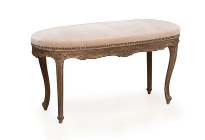 Decapé wood bench with carved flowers.
Louis...