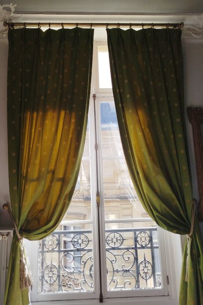 Two pairs of curtains in green-bronze fabric...