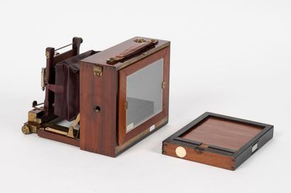 Petite chambre photographique, en acajou,...