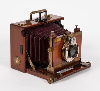 Petite chambre photographique, en acajou,...