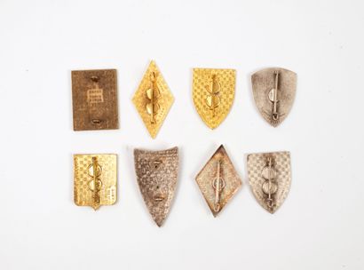 FRANCE
Lot of 8 enameled metal badges including...