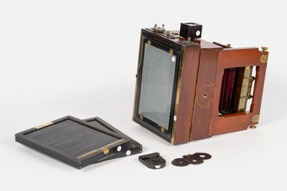Chambre photographique, dite à coffret (13x18)...