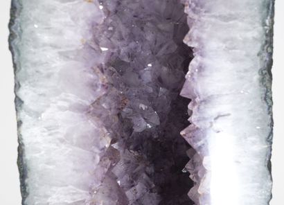 BRAZIL
Large stretched geode lined with amethyst...