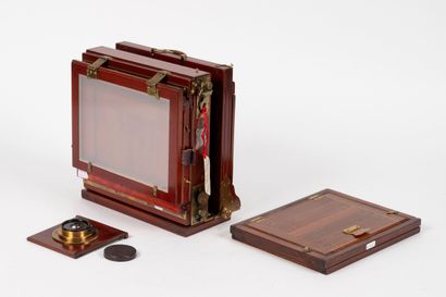 Chambre photographique, dite à coffret, en...