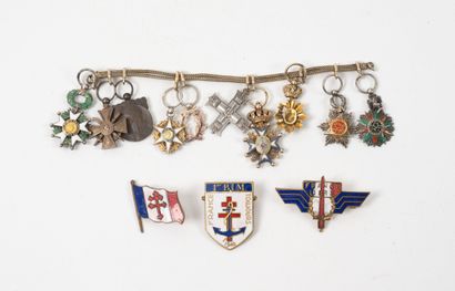 DIFFERENT COUNTRIES
Silver gala chain (800/boar)...