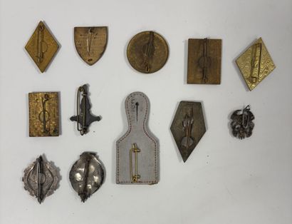 LEGION ETRANGERE
Lot of 12 enameled metal...