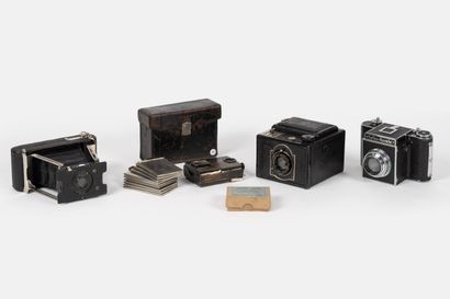 Set of FOUR miscellaneous cameras.
- In Gaumont...