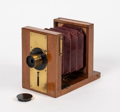 Petite chambre photographique en bois (8,5...