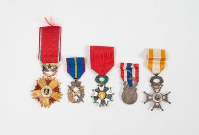 FRANCE and SPAIN
Set of 5 military or civilian...