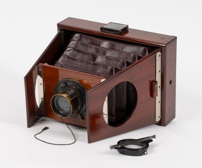 Chambre photographique à joues (13 x 18)...