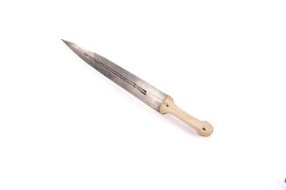 CAUCASUS, late 19th century
Kindjal dagger.
Carved...