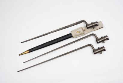 FRANCE, 19th century
Three socket bayonets...