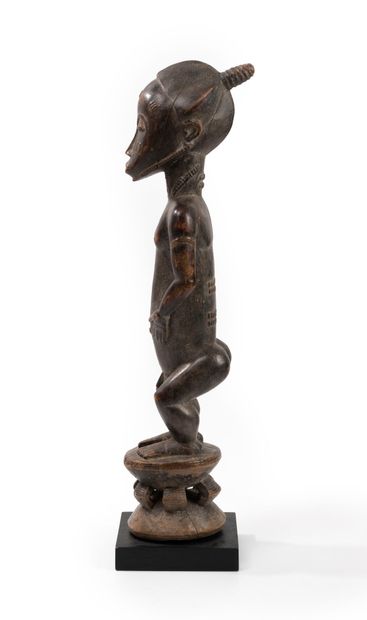 Statue de style Baoulé.
Côte d'Ivoire.
H....