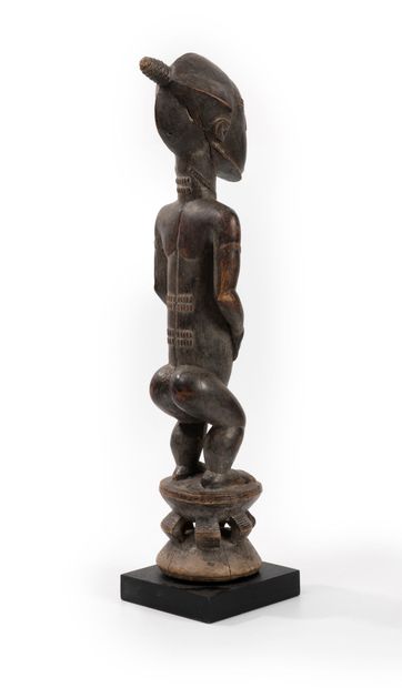 Statue de style Baoulé.
Côte d'Ivoire.
H....