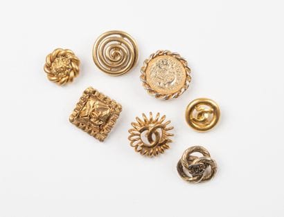 attributed to CHANEL, Paris 
Lot of seven...