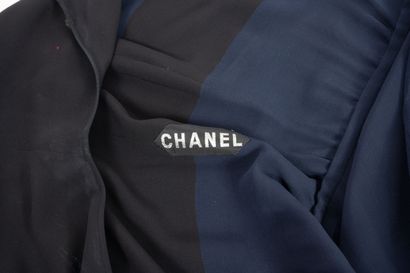 CHANEL
Robe longueur genou à manches longues,...