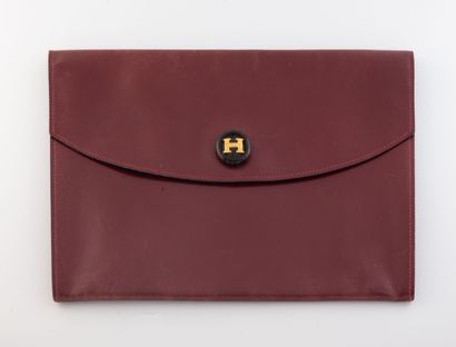 HERMES
Pochette Rio en cuir box rouge Hermès...