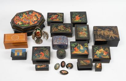 RUSSIE, Époque soviétique et divers
Lot de...