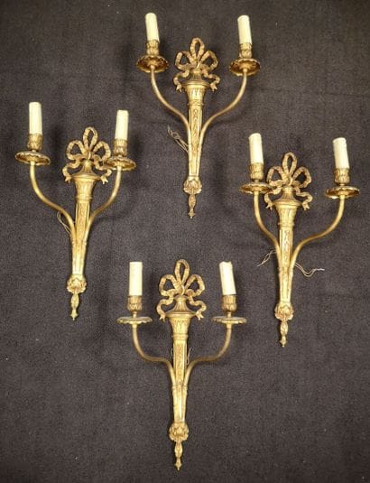 Ensemble de 8 appliques en laiton doré ou...