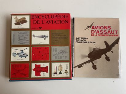 Lot de deux livres comprenant :
- Avions...